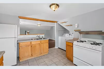 976 Lawson Avenue E, Saint Paul, MN 55106 - Photo 24