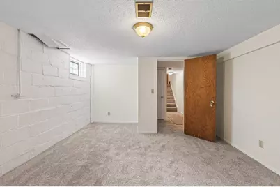 976 Lawson Avenue E, Saint Paul, MN 55106 - Photo 22