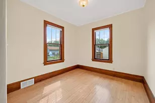 976 Lawson Ave E, Saint Paul, MN 55106 - Photo 16