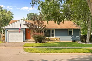 1400 Ramsey St, Hastings, MN 55033 - Photo 1