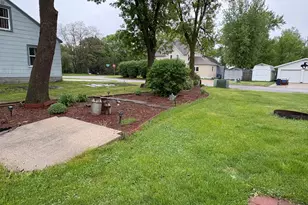 809 14th St S, Benson, MN 56215 - Photo 8