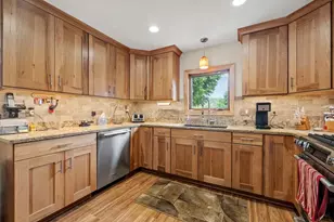 2511 Carver Ave E, Maplewood, MN 55119 - Photo 12