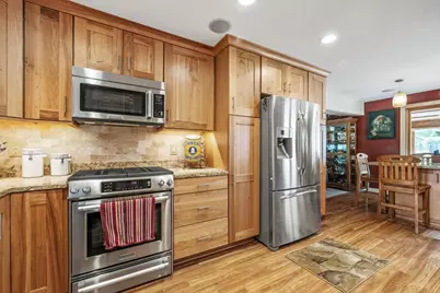 2511 Carver Avenue E, Maplewood, MN 55119 - Photo 14