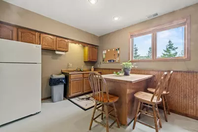 2511 Carver Avenue E, Maplewood, MN 55119 - Photo 32