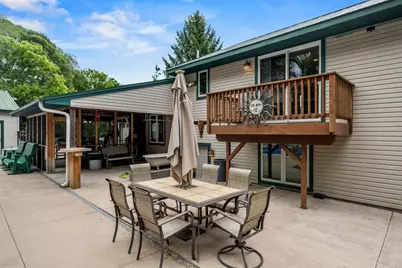 2511 Carver Avenue E, Maplewood, MN 55119 - Photo 4