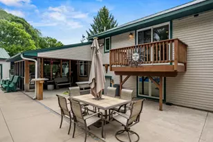 2511 Carver Ave E, Maplewood, MN 55119 - Photo 4