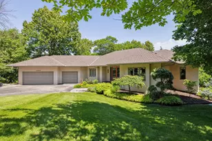 13936 Oakland Pl, Minnetonka, MN 55305 - Photo 1