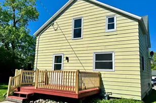 213 Lake Ave, Detroit Lakes, MN 56501 - Photo 2