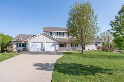673 W River Drive, New London, MN 56273 - Photo 1