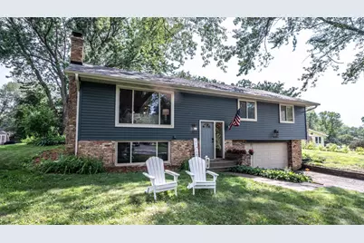 16205 5th Avenue N, Plymouth, MN 55447 - Photo 1