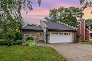 515 Koehler Rd, Vadnais Heights, MN 55127 - Photo 1