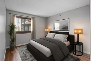 26 10th Street W, Saint Paul, MN 55102 - Photo 20