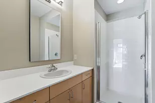 9 W Franklin Ave, Minneapolis, MN 55404 - Photo 24