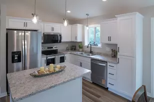 2402 15th St SE, Rochester, MN 55904 - Photo 4