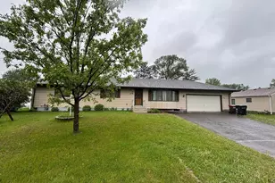 1272 Burke Ave E, Maplewood, MN 55109 - Photo 1