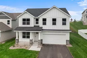 7451 Agate Trl, Inver Grove Heights, MN 55077 - Photo 2