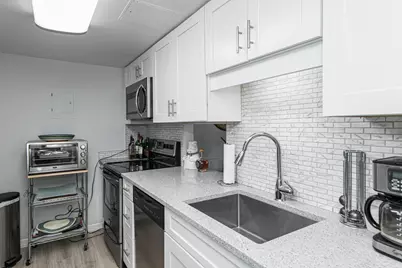 207 5th Avenue SW #208, Rochester, MN 55902 - Photo 8