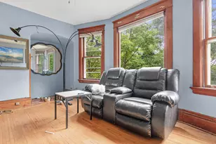 1067 Jessie St, Saint Paul, MN 55130 - Photo 2