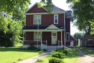 835 S Park St, Fairmont, MN 56031 - Photo 1