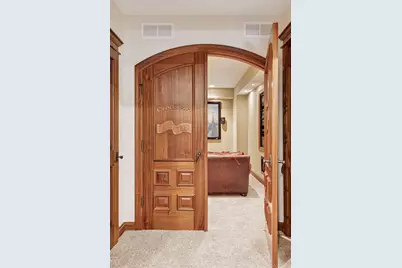 8523 Amsden Road, Bloomington, MN 55438 - Photo 44