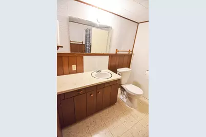 302 Sherwood Avenue N, Thief River Falls, MN 56701 - Photo 38