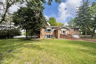 212 Carrow Cir, Marshall, MN 56258 - Photo 26