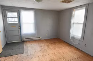 715 8th St E, Thief River Falls, MN 56701 - Photo 12