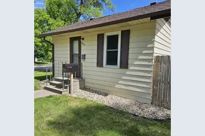 410 E 9th Street, Morris, MN 56267 - Photo 1