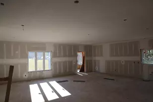 33006 Hilary Cir, Cambridge, MN 55008 - Photo 8