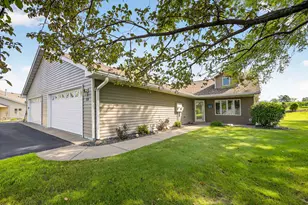 320 Meadowview Ct, Baldwin, WI 54002 - Photo 1