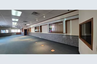 202 S Broadway Avenue, Albert Lea, MN 56007 - Photo 8