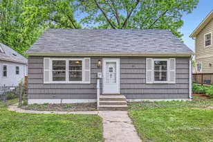 583 Cromwell Ave, Saint Paul, MN 55104 - Photo 1