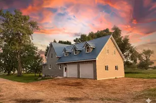 2032 70th Ave, Pipestone, MN 56164 - Photo 8