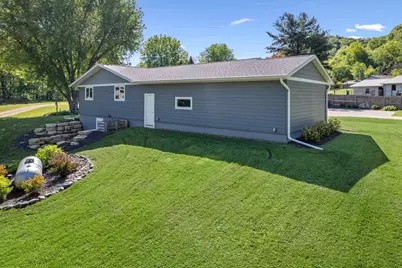 W770 Meadow Lane, Fountain City, WI 54629 - Photo 34