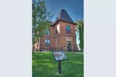 237 2nd Avenue SW, Cambridge, MN 55008 - Photo 2