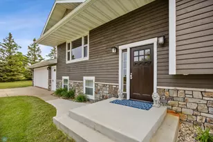 18117 Cherry Creek Ln, Detroit Lakes, MN 56501 - Photo 4