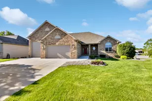 1101 Golfers Ct SE, Rochester, MN 55904 - Photo 1