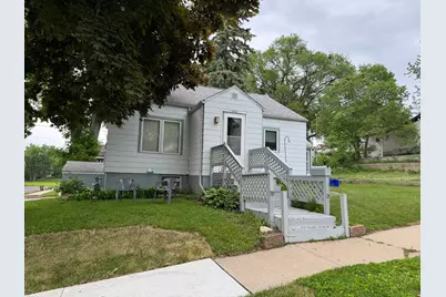 1020 Autumn Street, Albert Lea, MN 56007 - Photo 1