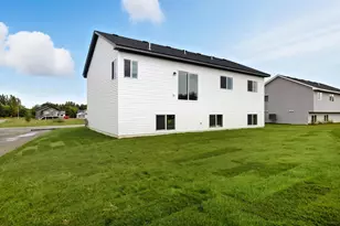 4653 8th St NE, Saint Cloud, MN 56304 - Photo 24