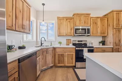 4653 8th Street NE, Saint Cloud, MN 56304 - Photo 8