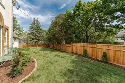 925 6th Street SW, Rochester, MN 55902 - Photo 8