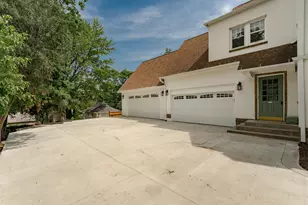 925 6th St SW, Rochester, MN 55902 - Photo 88