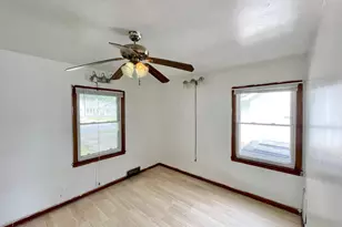 111 N Park Ave, Springfield, MN 56087 - Photo 22