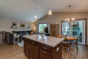 641 Beverly St, Wanamingo, MN 55983 - Photo 10