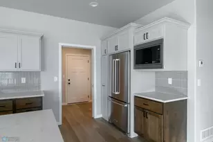 4176 Arthur Dr S, Fargo, ND 58104 - Photo 8