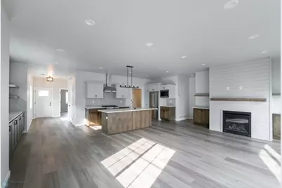 4176 Arthur Drive S, Fargo, ND 58104 - Photo 6