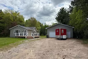 11966 Lindquist Rd, Hibbing, MN 55746 - Photo 6