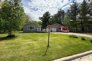 11966 Lindquist Rd, Hibbing, MN 55746 - Photo 4