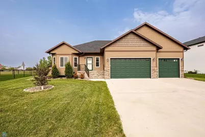 7214 Eagle Pointe Drive S, Fargo, ND 58104 - Photo 1