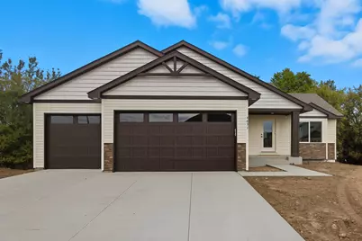 4631 9th Street NE, Saint Cloud, MN 56304 - Photo 1